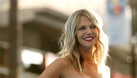 kaitlin olson nudes|Kaitlin Olson Nude Search (9 results)